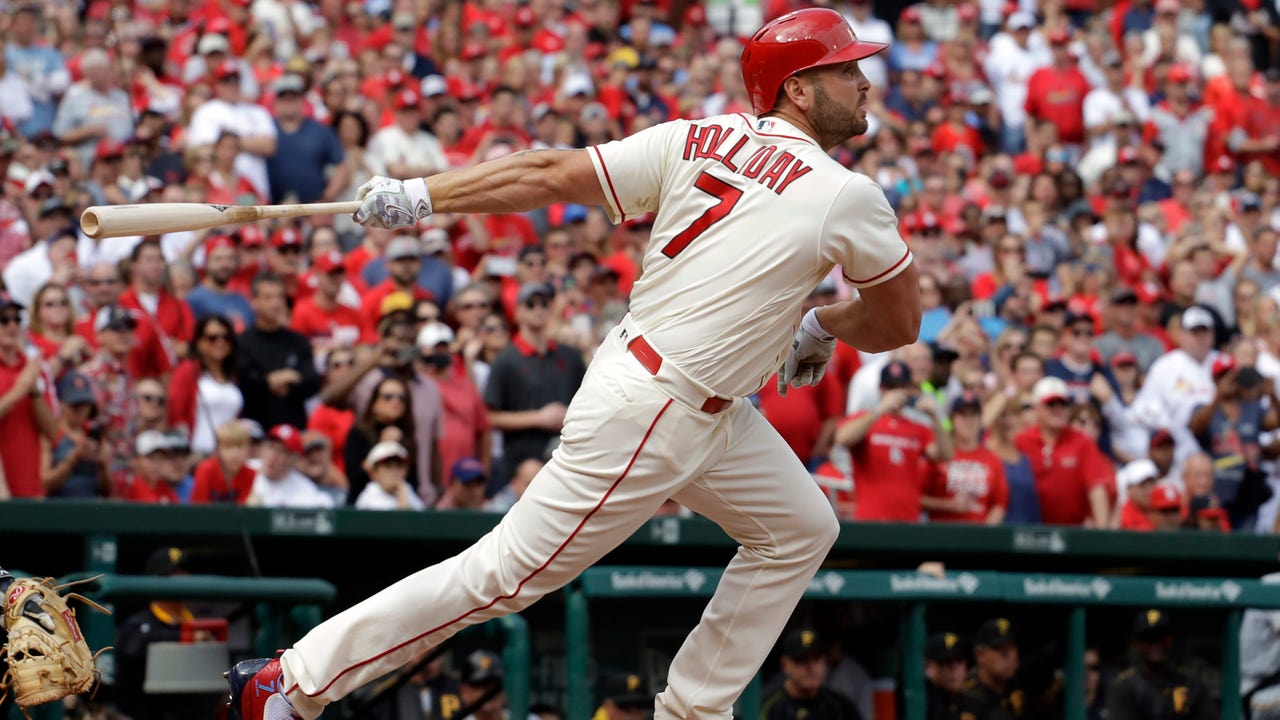 Cards bullpen holds strong for huge comeback win over Pirates